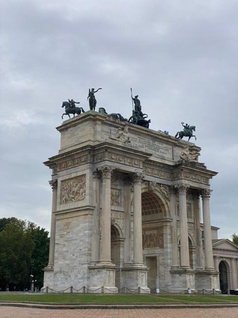 Elegant And Cozy Arco Della Pace Appartement Milan